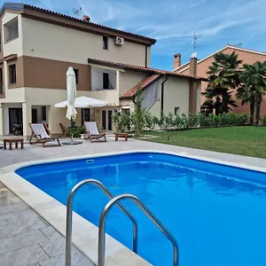 App Sandro With Common Pool , Poreč Kroatië