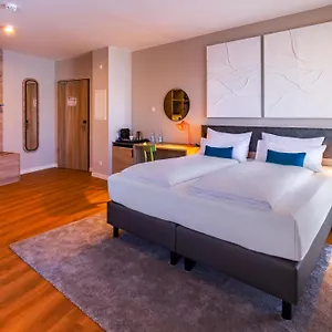 Ramada Encore By Wyndham Messe Otel Münih